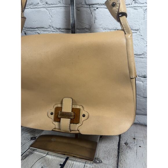 Ferragamo Leather Small Purse Wooden Closure Tan Vintage Authentic - Picture 2 of 15